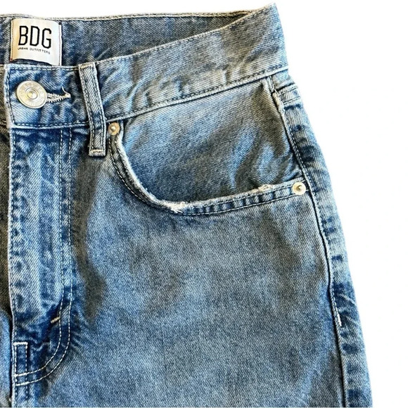 BDG High-Rise Baggy Fit Jeans Distressed Chewed Hem Size 26 - Picture 5 of 11